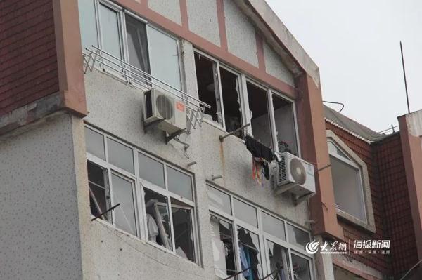 突發(fā)！青島一居民樓發(fā)生爆燃！已造1人死亡，7人受傷！3公里外有震感…